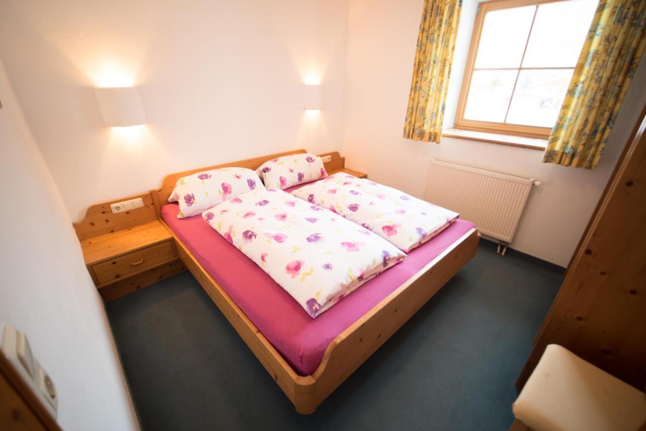Ferienwohnung Huberhof Oberndorf in Tirol Kültér fotó
