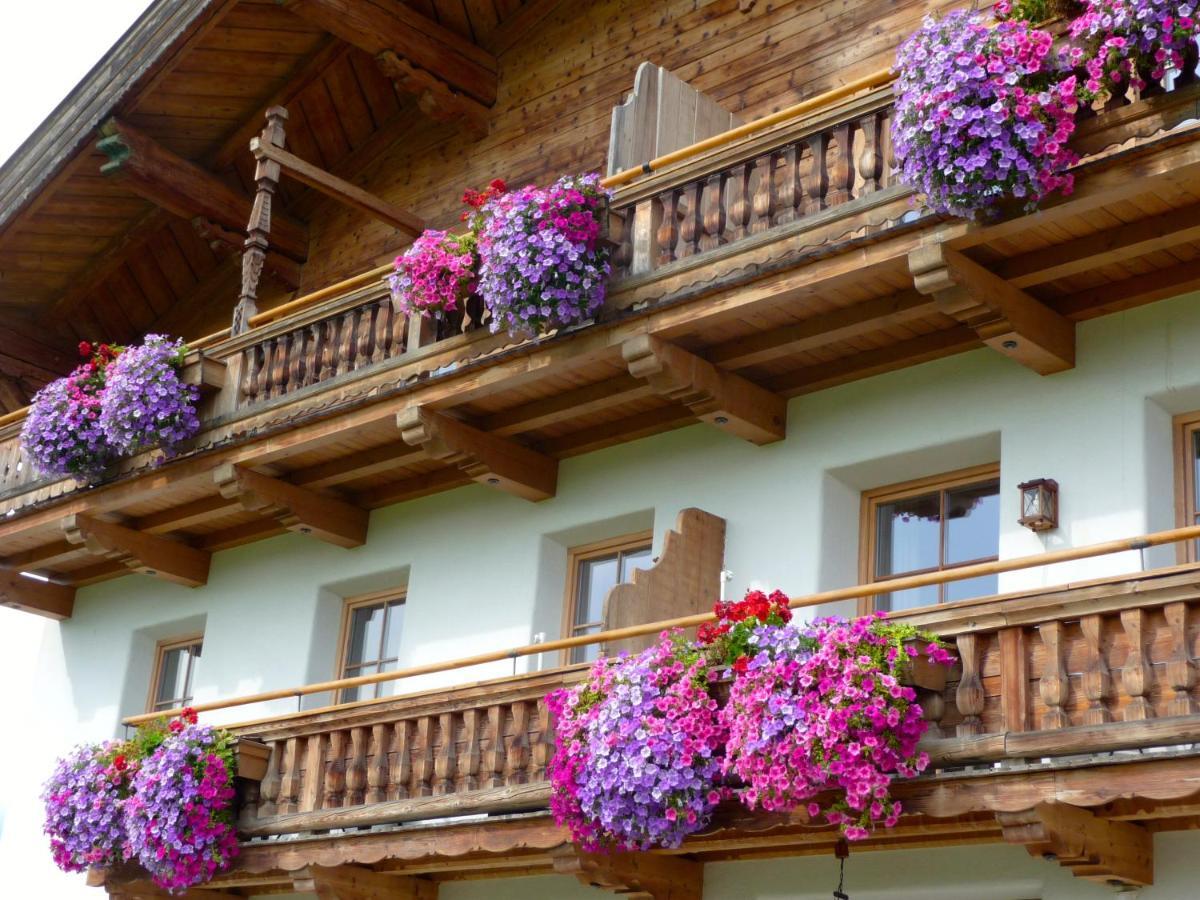 Ferienwohnung Huberhof Oberndorf in Tirol Kültér fotó