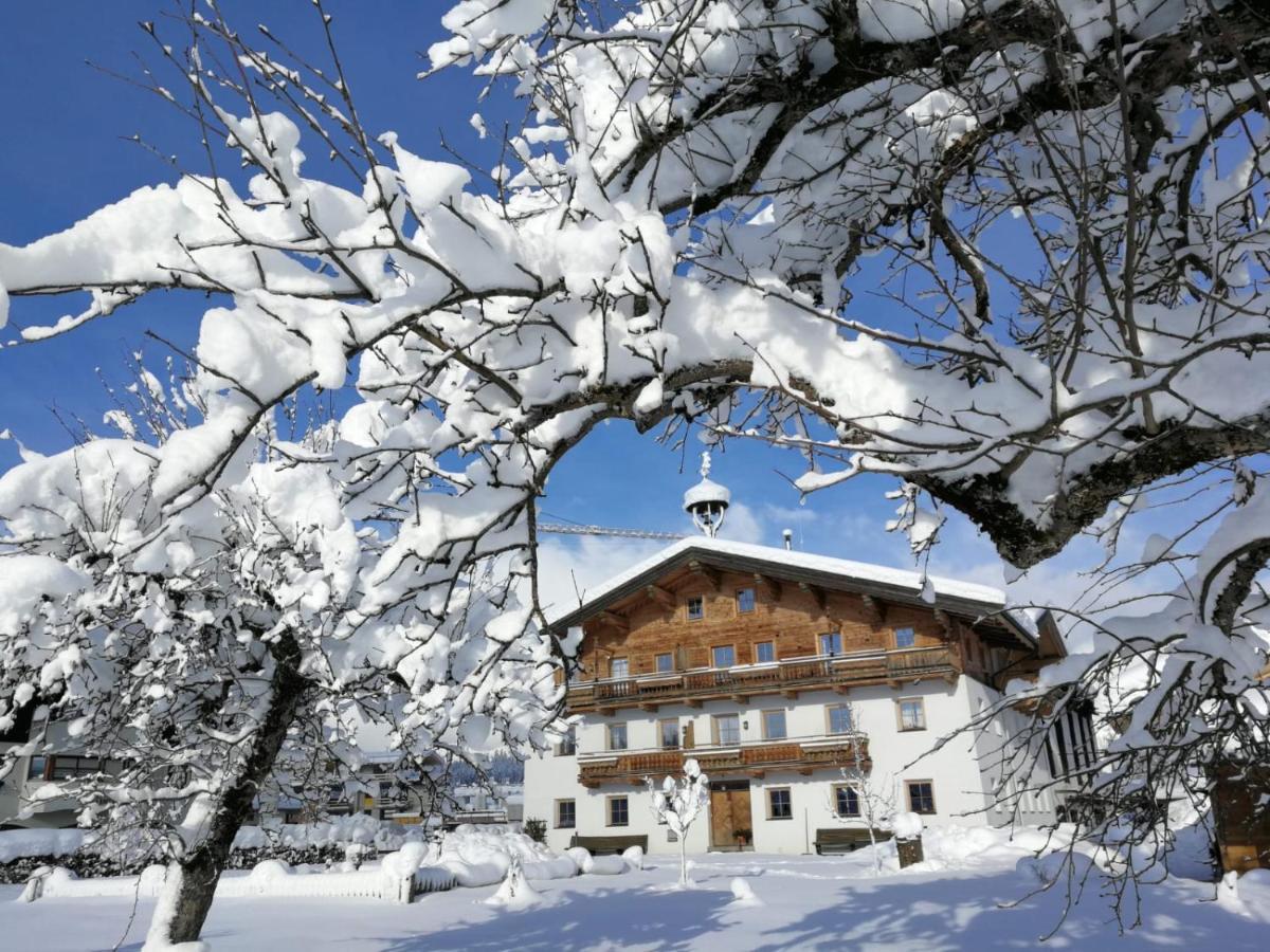 Ferienwohnung Huberhof Oberndorf in Tirol Kültér fotó